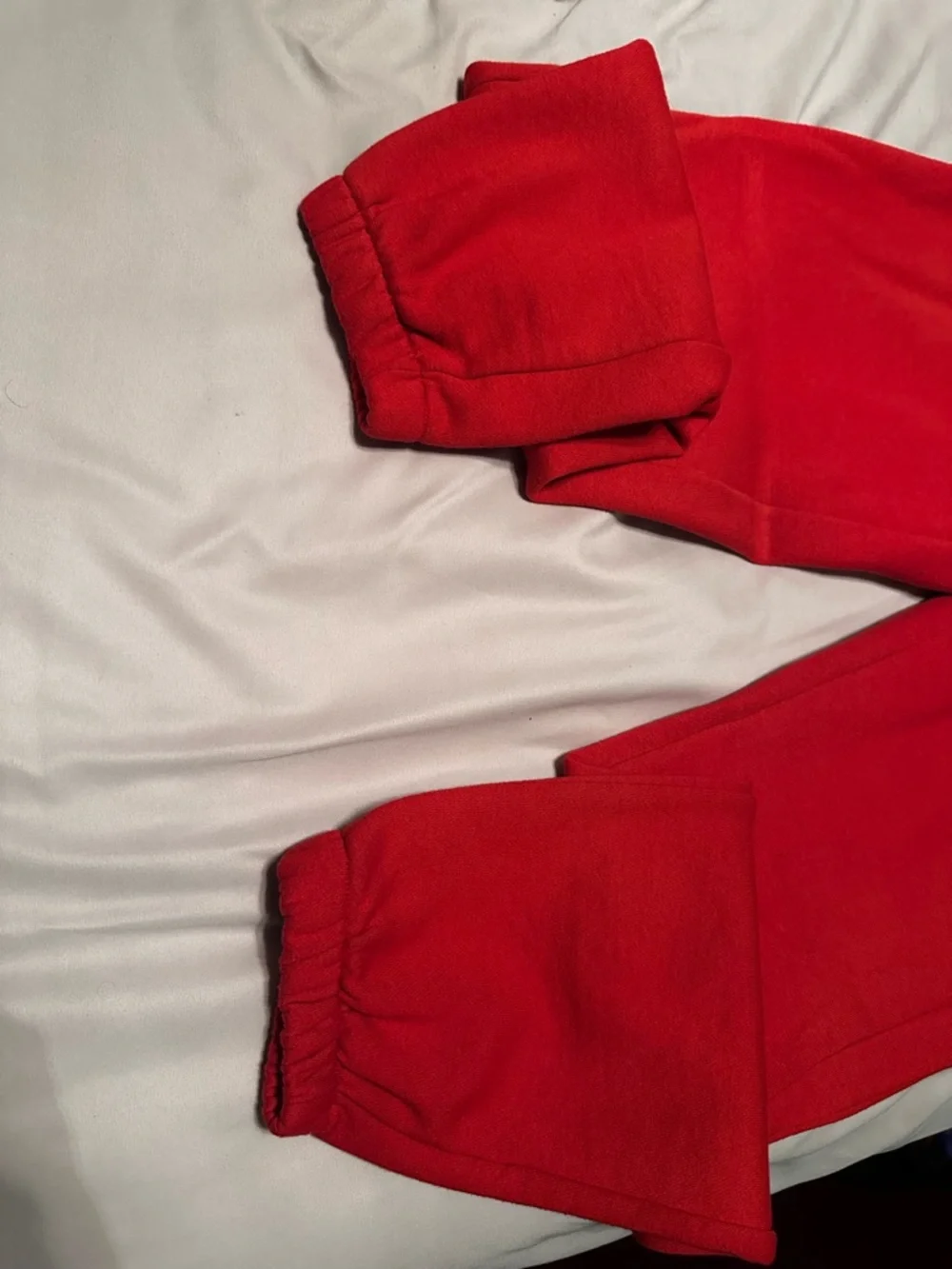 Crop Red Womens Crewneck Sweatshirt & Sweatpant Set Diff Sizes check description - Picture 5 of 7
